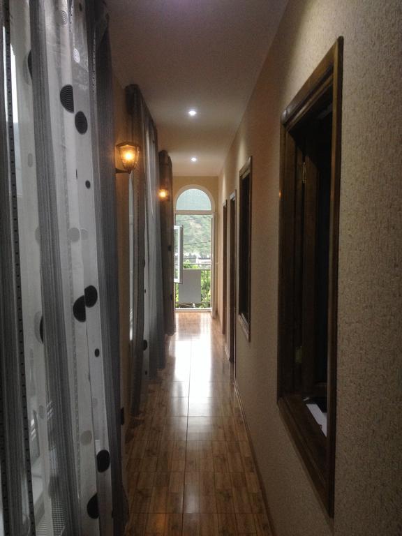 Anastasia Guesthouse Borjomi Bagian luar foto